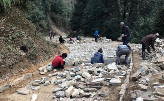 म्याग्दीमा जोखिमपूर्ण सडक स्तरोन्नति